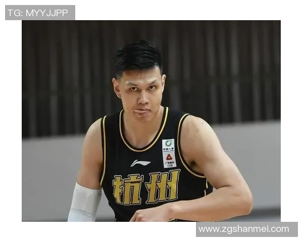 许钟豪的成长之路：从青涩少年到职场精英的蜕变历程