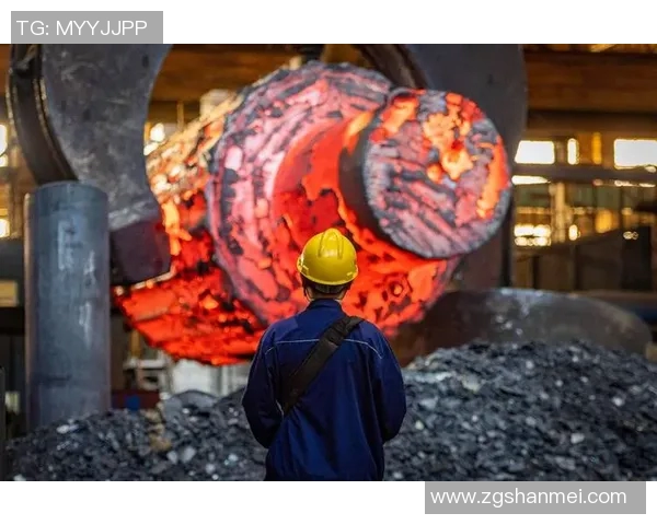 亚当斯的传奇人生与成就探索：从平凡到伟大的奋斗历程